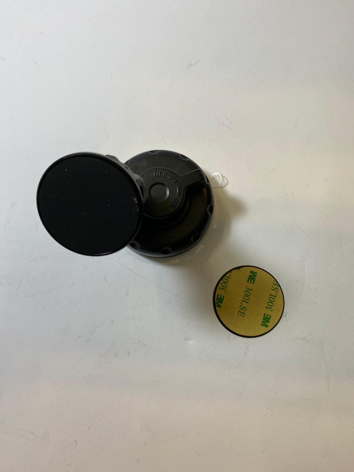 Car Universal holder with magnets 60771