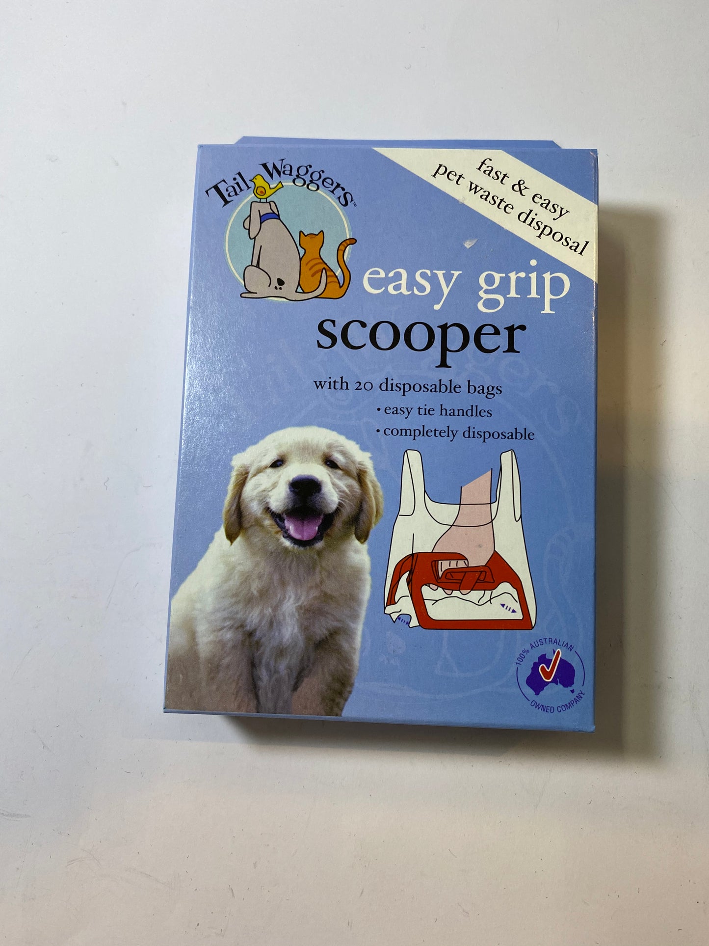 Easy Grip Scooper with 20 Bags FBA25072
