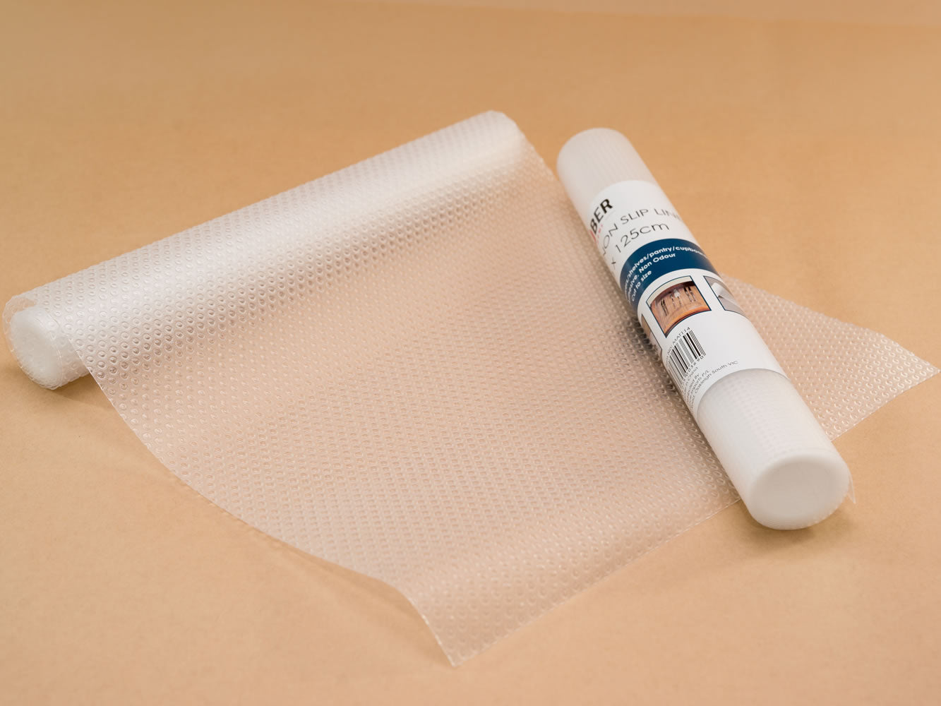 EMBOSSED LINER 45X100CM MAT108.