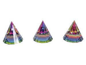 6CM CRYSTAL PYRAMID PAPERWEIGHT. PYRAMIDPW