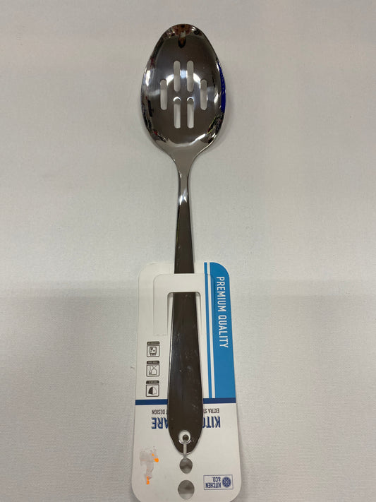 Serving spoon with hole . Gpkt8635